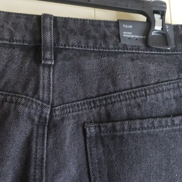 Numero  Tulum high rise relaxed mid thigh short black 27w - Picture 6 of 6